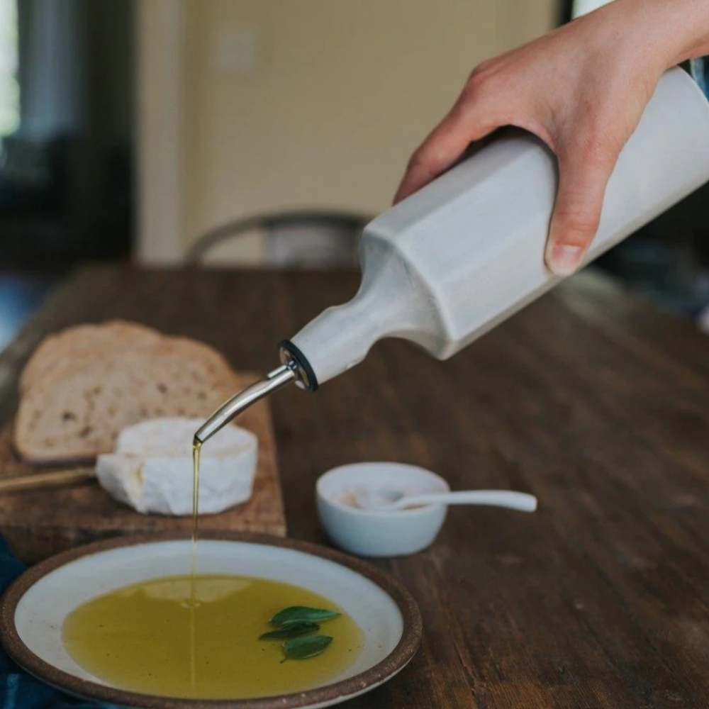 BNIB Elixir Porcelain Olive Oil Dispenser